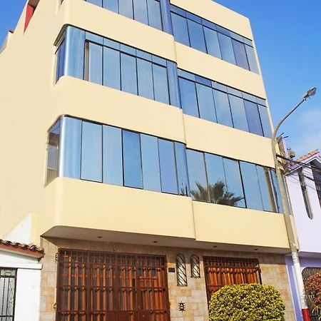 Taytaypa Rooms & Apartments Lima Airport Eksteriør bilde