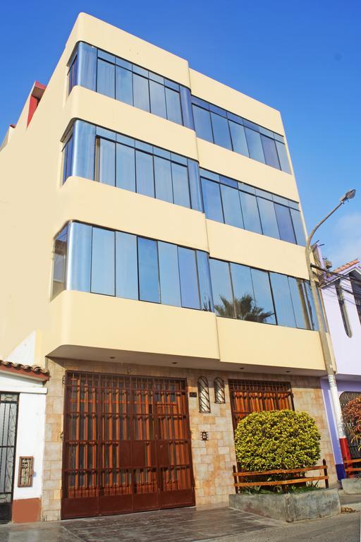 Taytaypa Rooms & Apartments Lima Airport Eksteriør bilde